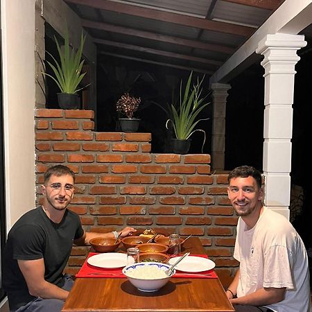 Thilina Homestay Sigiriya Bagian luar foto